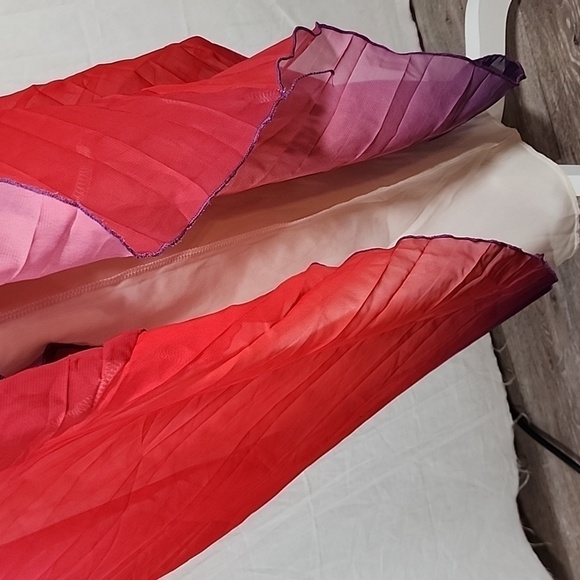 🤎  Identity Gradient pleated halter dress - Picture 7 of 7